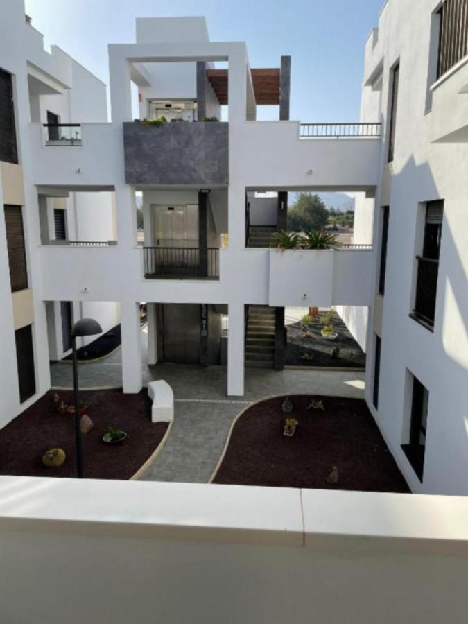 Green View Luxury Appartment In New Complex Pueblo Majorero Next To Golf Course 5 Min Walk From The Beach And Atlantico Shopping Centre In Caleta De Fuste Next To Cassino And Elba Sara Hotel 2 Bedrooms 2 Bathrooms Huge Terace! Esterno foto
